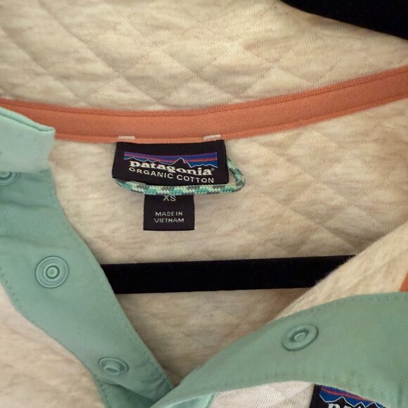 Patagonia Quilted Pullover - Picture 3 of 4